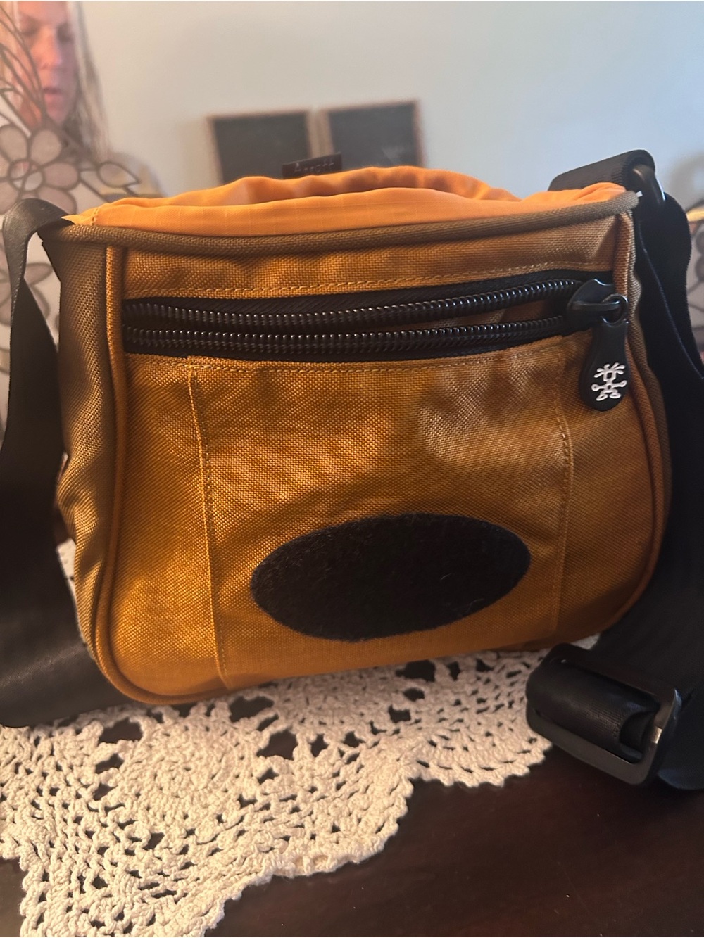 Crumpler Two-Tone khaki Canvas Crossbody Bag with Black Strap - Picture 6 of 6